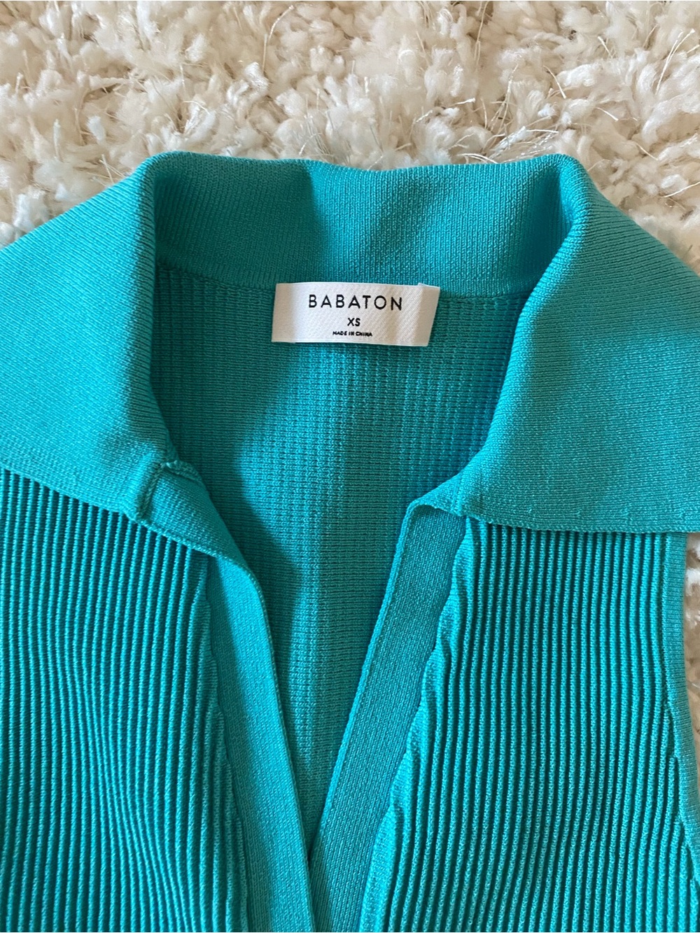 Aritzia Babaton Turquoise Sculpt Sleeveless Ribbed Polo Crop Top - Picture 2 of 2
